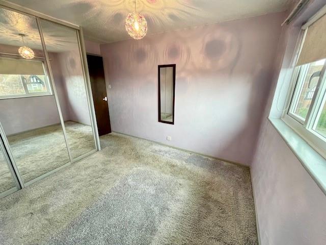Bedroom b.jpg