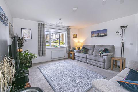 4 bedroom detached house for sale, 47 Russell Avenue, Kingseat, KY12 0YX