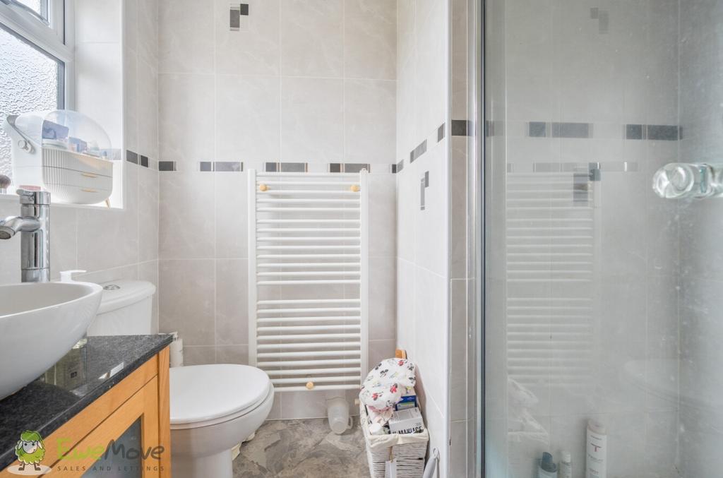 Ensuite