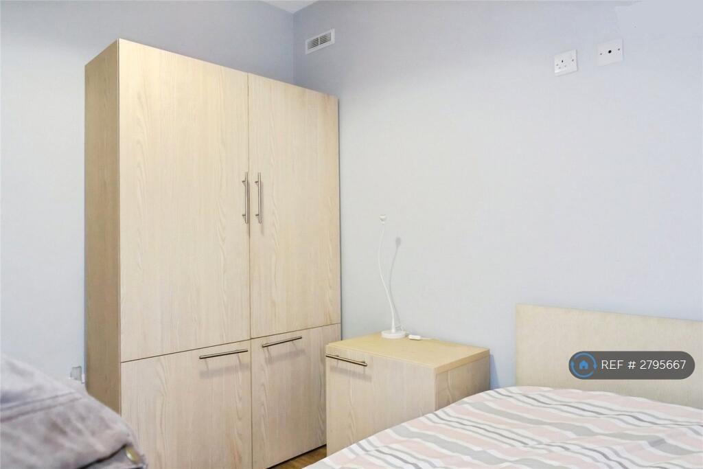 Single Room First Floor Front