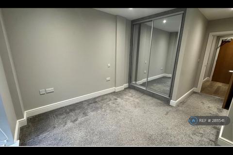 2 bedroom flat to rent, Sekhon House, High Wycombe, HP11