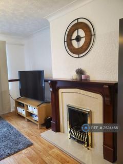 3 bedroom semi-detached house to rent, Linden Close, Warrington, WA1