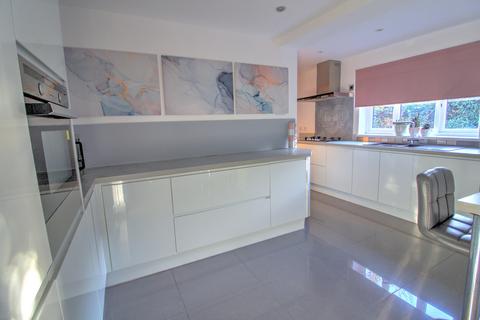 4 bedroom semi-detached house for sale, Digby Close, Lincoln, LN6