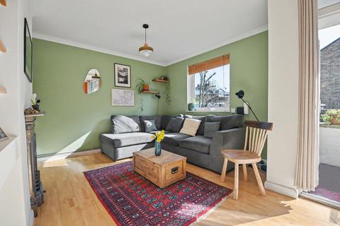 2 bedroom flat for sale, Burghley Road, Kentish Town, London NW5