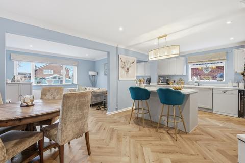 undefined, Basildon, Essex, SS13