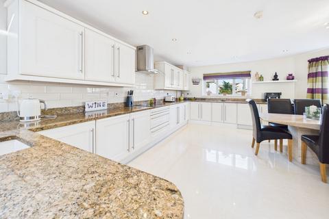 4 bedroom detached house for sale, Loughor, Swansea, SA4