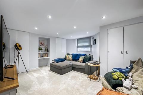 4 bedroom terraced house for sale, York Road, Bowdon