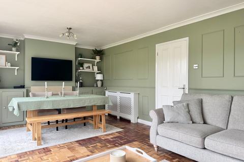 3 bedroom terraced house for sale, Highfield Road, Tring HP23