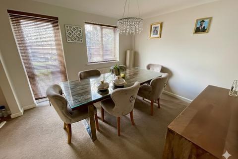 undefined, Benington Close, Luton, LU2 7YJ