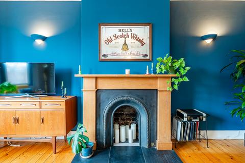 3 bedroom flat for sale, 12/4 Learmonth Avenue, Comely Bank, Edinburgh, EH4 1DF