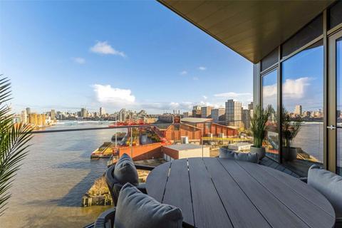 2 bedroom penthouse for sale, Eastfields Avenue, London SW18