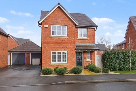 3 bedroom detached house for sale, Maple Lane, Burton Green, Kenilworth, CV8