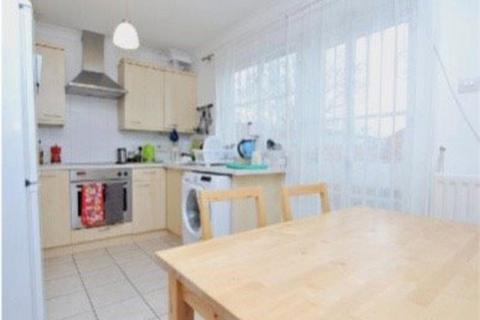 undefined, Finsbury Park Avenue, Harringay N4