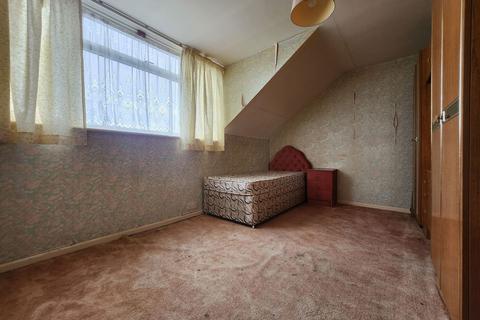 3 bedroom semi-detached house for sale, Donnahay Road, Ramsgate CT12