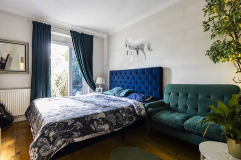 3 bedroom ground floor flat for sale, Finchley Lane, London, NW4