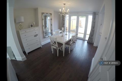 3 bedroom terraced house to rent, Kendall Avenue, Beckenham, BR3