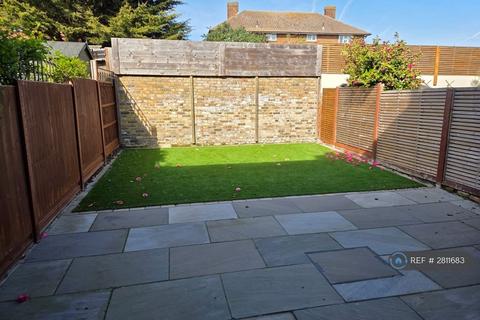 undefined, Kendall Avenue, Beckenham, BR3