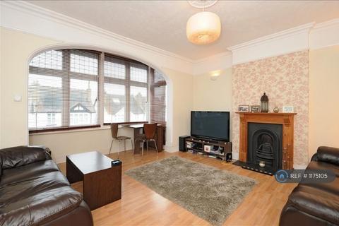 2 bedroom flat to rent, Mayfield Road, South Croydon, CR2