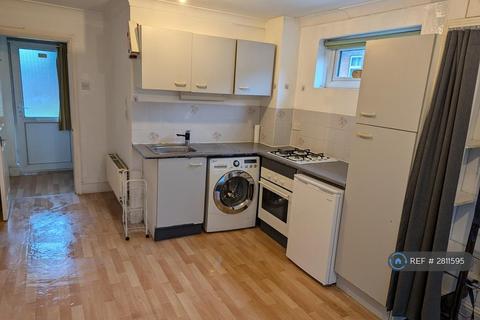 undefined, Roselands Gardens, Southampton, SO17