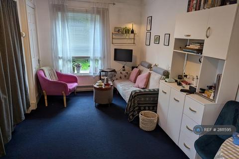 undefined, Roselands Gardens, Southampton, SO17