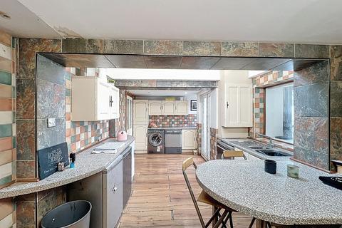 3 bedroom semi-detached house for sale, New Lane, Southport PR9