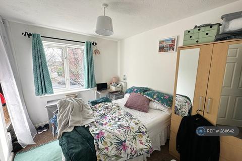 undefined, John Austin Close, Kingston, KT2