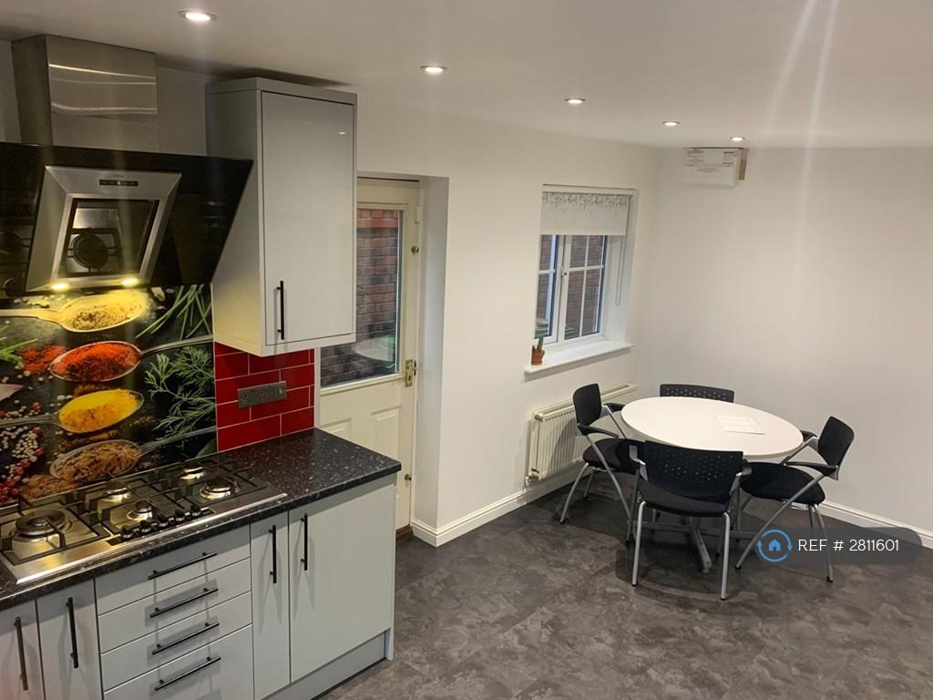 Kitchen 1