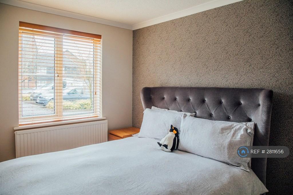 Main Double Bedroom