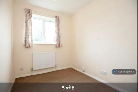 2 bedroom semi-detached house to rent, Barge Close, Wigston, LE18