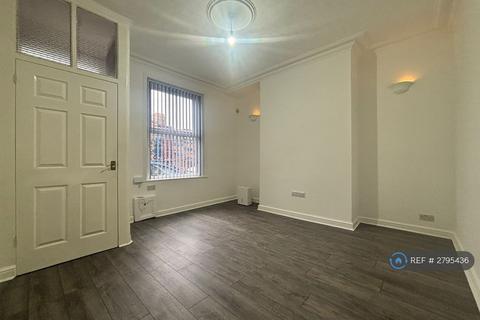 2 bedroom terraced house to rent, Beauchamp St, Ashton-Under-Lyne, OL6