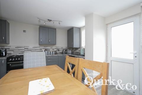 undefined, Seventh Avenue, Canvey Island, SS8