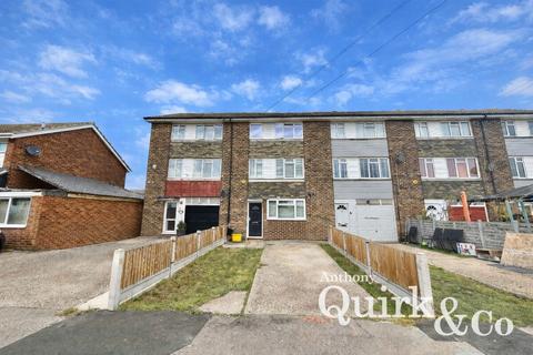 4 bedroom townhouse for sale, Seventh Avenue, Canvey Island, SS8