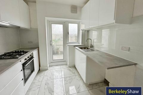 3 bedroom apartment to rent, Burbo Mansions, Burbo Bank Road South, Blundellsands