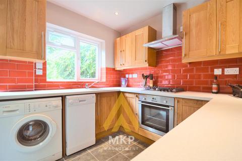 5 bedroom terraced house to rent, Milner Road, Selly Oak, Birmingham B29