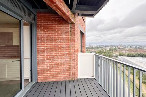 2 bedroom apartment for sale, Skyline Apartments, London E3