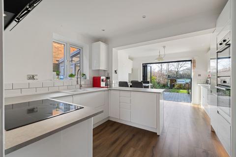 undefined, New Road, Haslemere, GU27