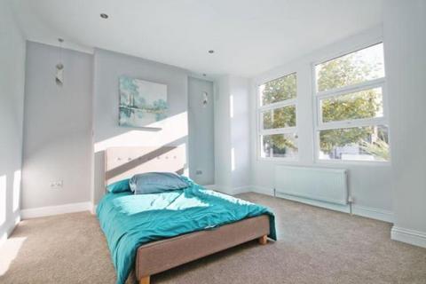 2 bedroom ground floor flat for sale, Vaughan Road, Harrow, HA1