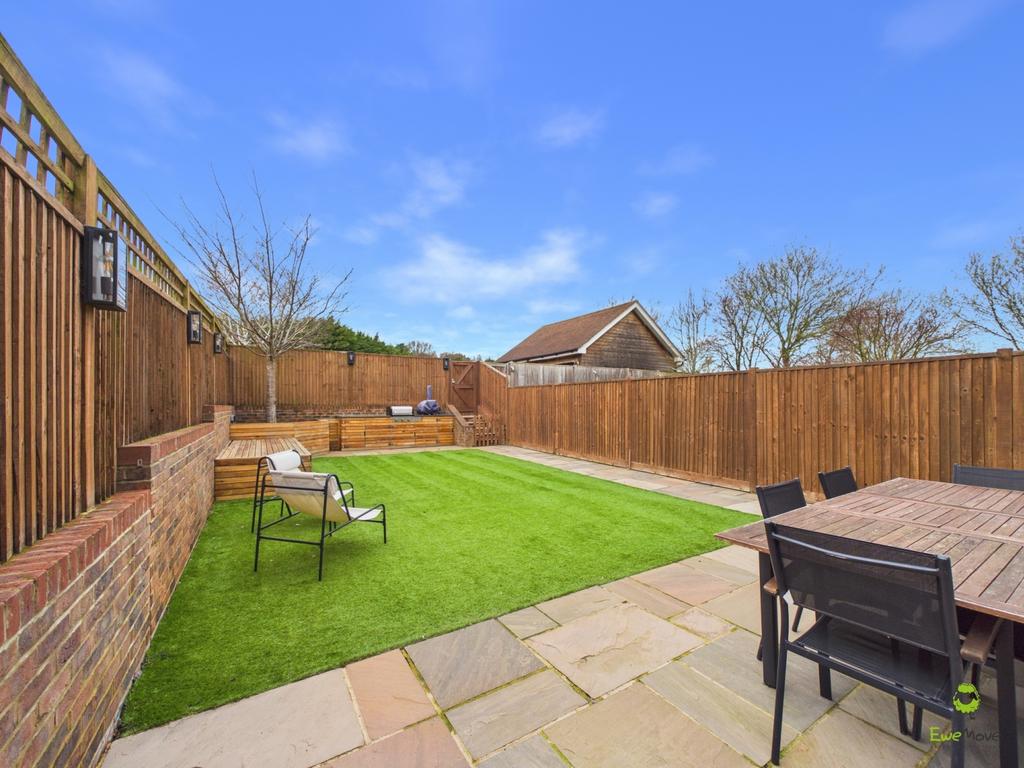 Presented by James Hillier at Ewe Move Bexleyheath