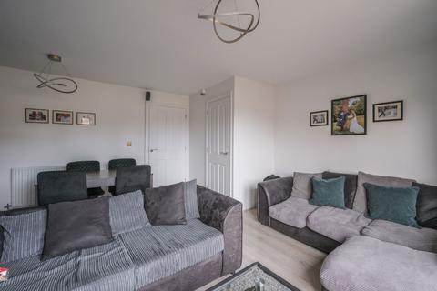 undefined, Weavers Avenue, Huddersfield HD7