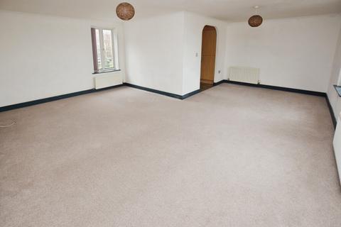 2 bedroom flat for sale, Gras Lawn, St Leonards