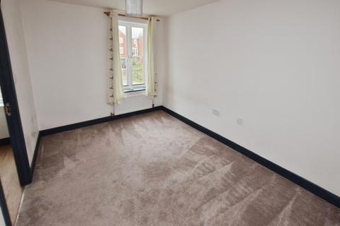 2 bedroom flat for sale, Gras Lawn, St Leonards