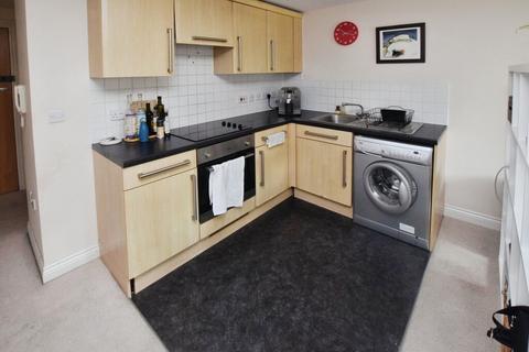 Studio for sale, New North Road