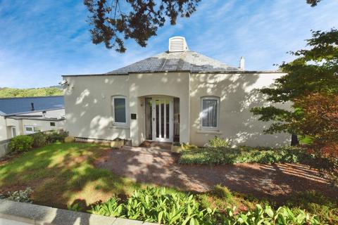 3 bedroom detached bungalow for sale, Cleve Lane
