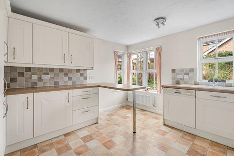4 bedroom detached house for sale, Mavoncliff Drive, Tattenhoe, MK4
