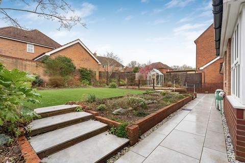 4 bedroom detached house for sale, Mavoncliff Drive, Tattenhoe, MK4