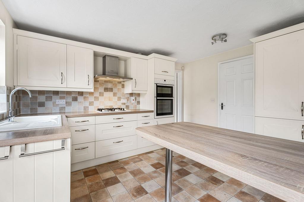 Kitchen / Breakfast Room