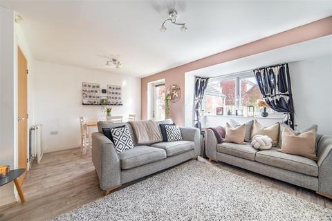 3 bedroom semi-detached house for sale, Leasingthorne Way, Great Park, NE13