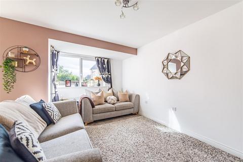 3 bedroom semi-detached house for sale, Leasingthorne Way, Great Park, NE13