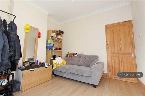 2 bedroom terraced house to rent, Luther St, Leicester, LE3