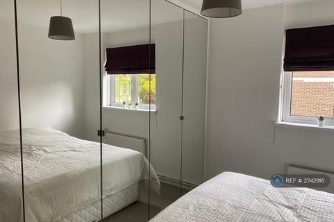 2 bedroom flat to rent, Hungerford Road, London, N7